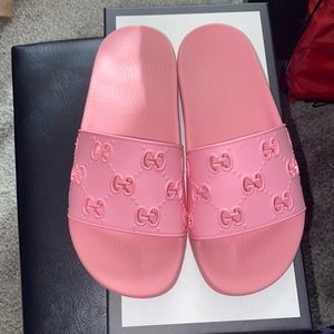 Gucci Women’s GG slides